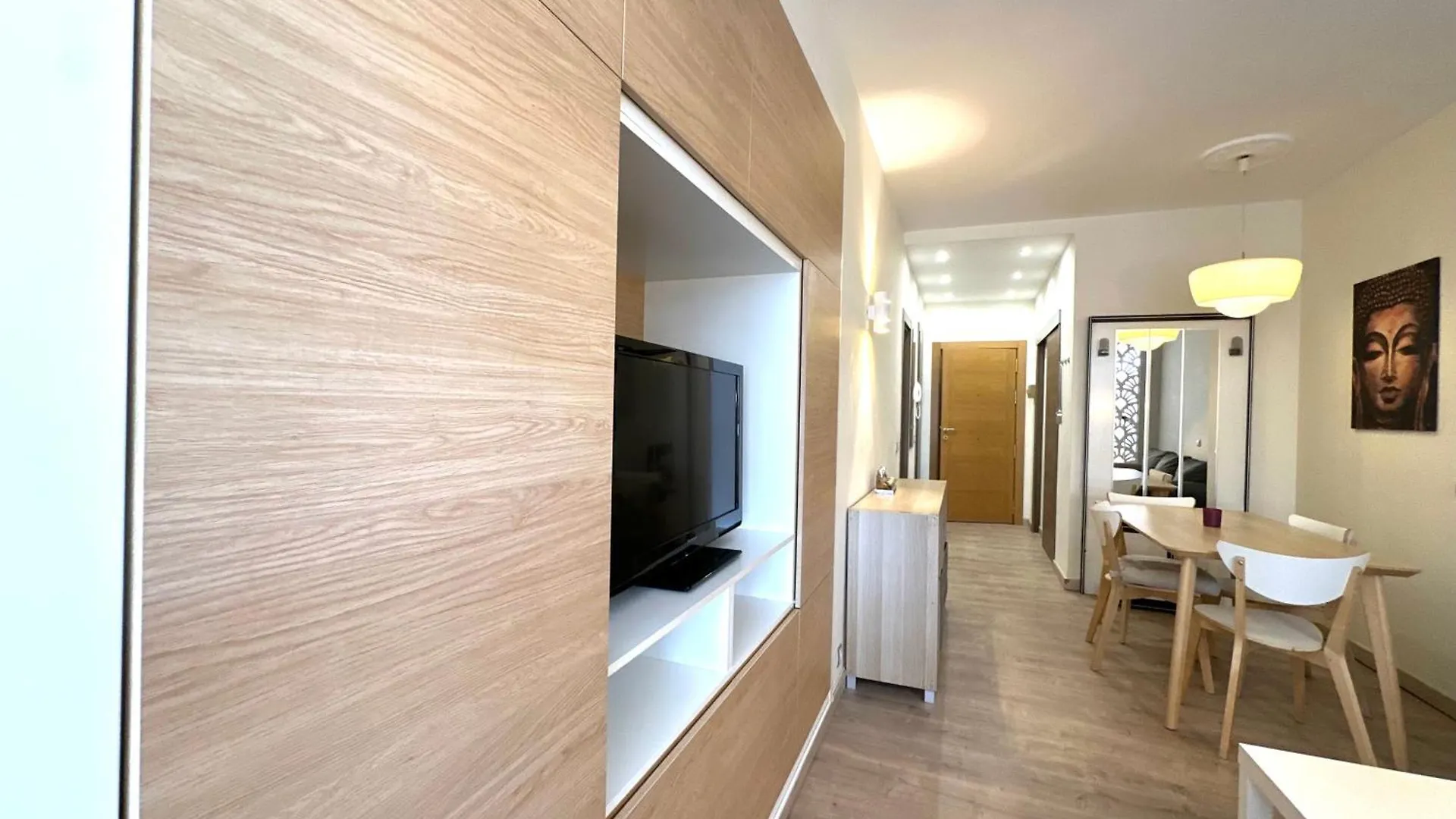 San3 - Reformado, Centro A 50 Metros, Wifi, Torremolinos Apartment