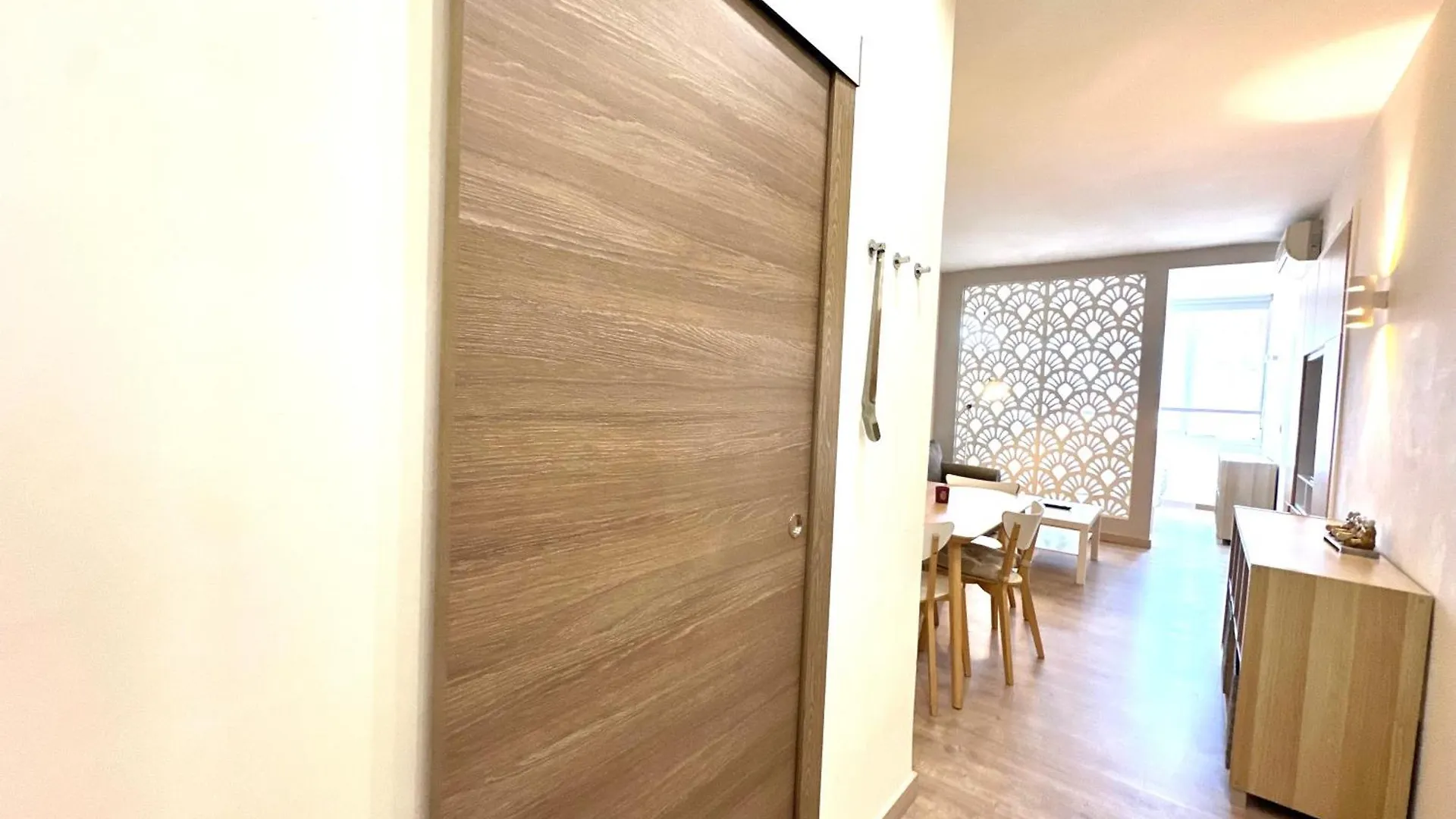 San3 - Reformado, Centro A 50 Metros, Wifi, Torremolinos Apartment