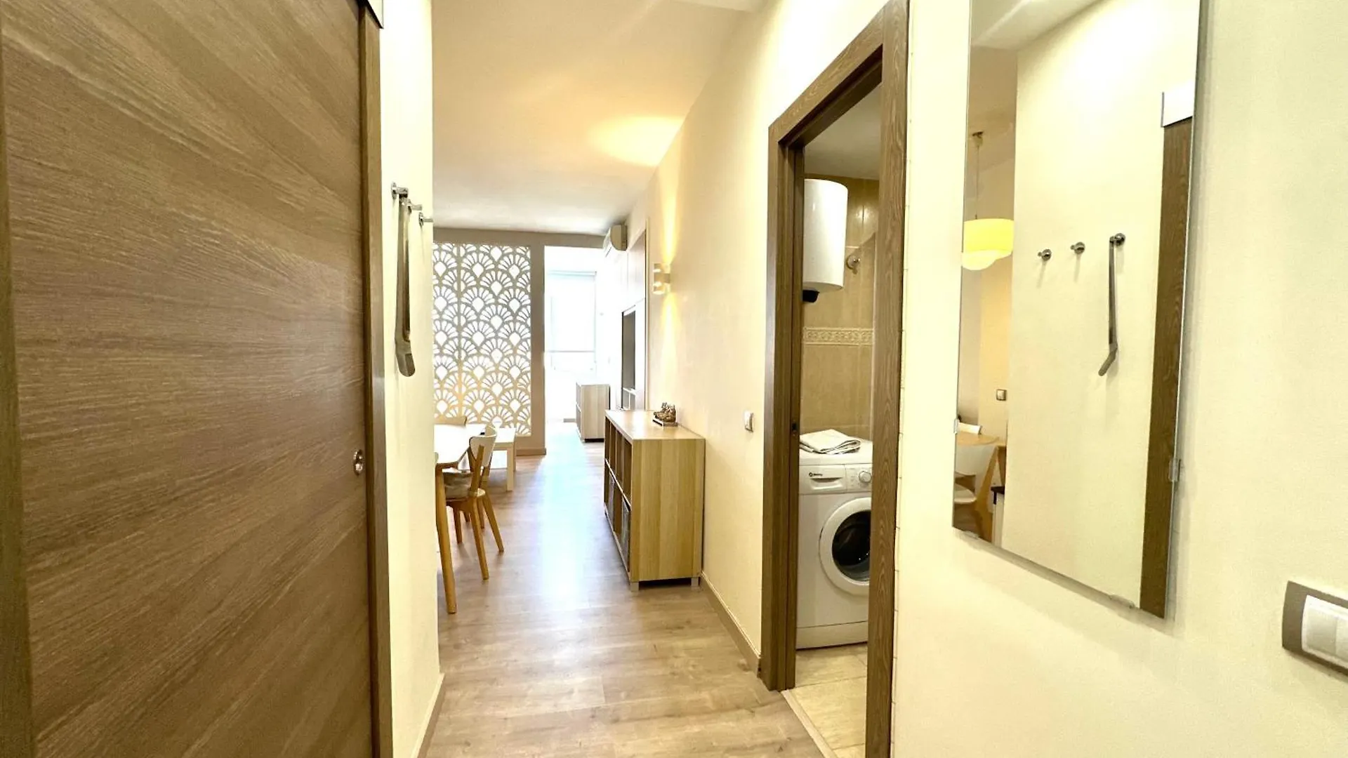 San3 - Reformado, Centro A 50 Metros, Wifi, Torremolinos Apartment